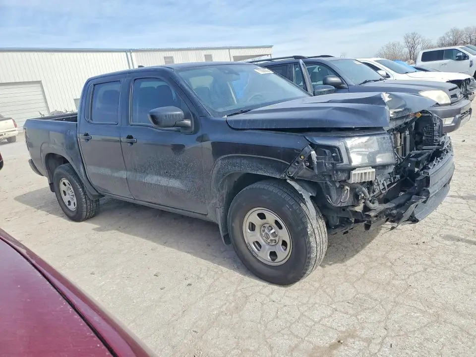 2022 NISSAN FRONTIER S  