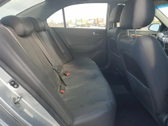 2010 HYUNDAI SONATA SE  