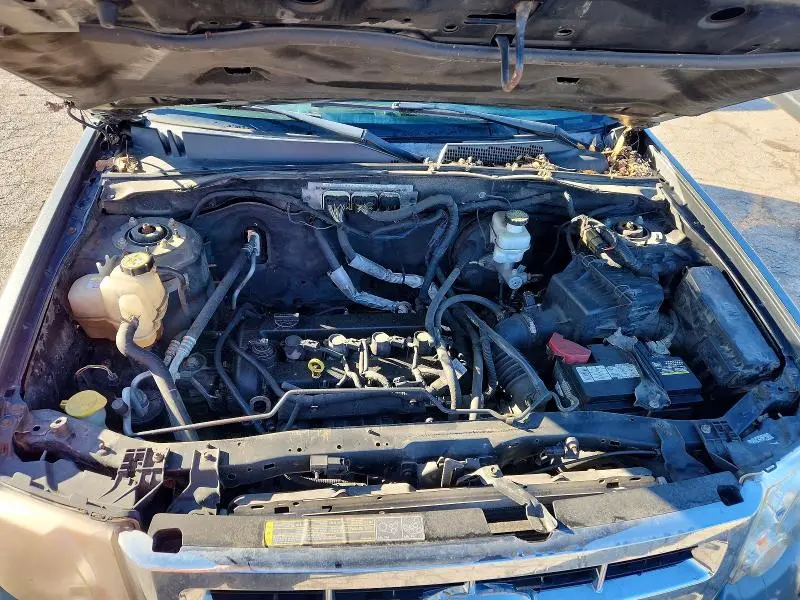 2011 FORD ESCAPE LIMITED  