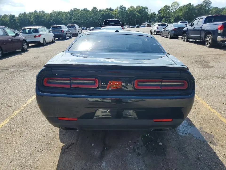 2015 DODGE CHALLENGER SXT  