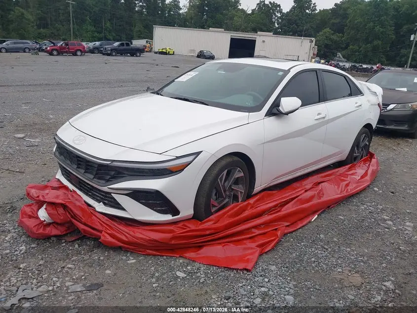 2024 HYUNDAI ELANTRA SEL