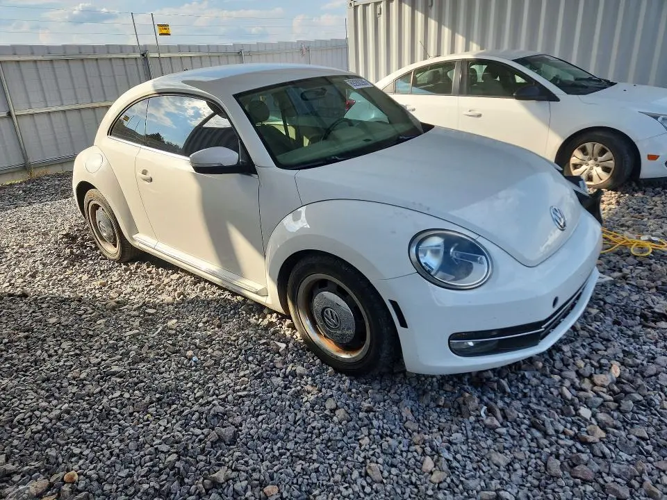 2013 VOLKSWAGEN BEETLE   