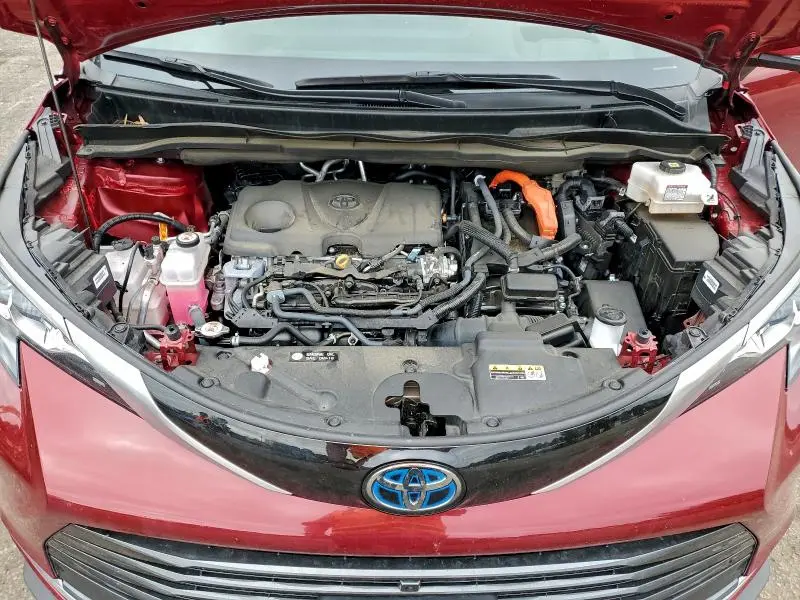 2025 TOYOTA SIENNA LIMITED  