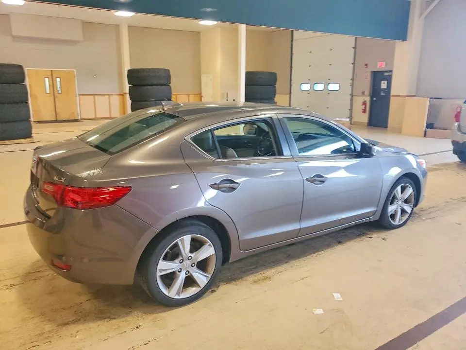 2013 ACURA ILX 20 TECH  