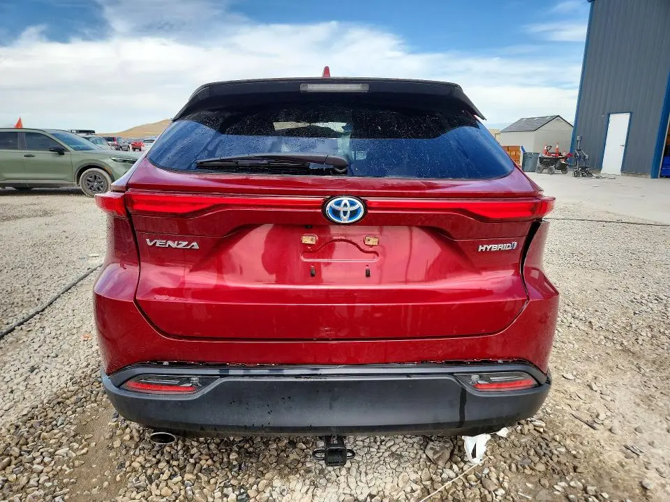 2022 TOYOTA VENZA LE  