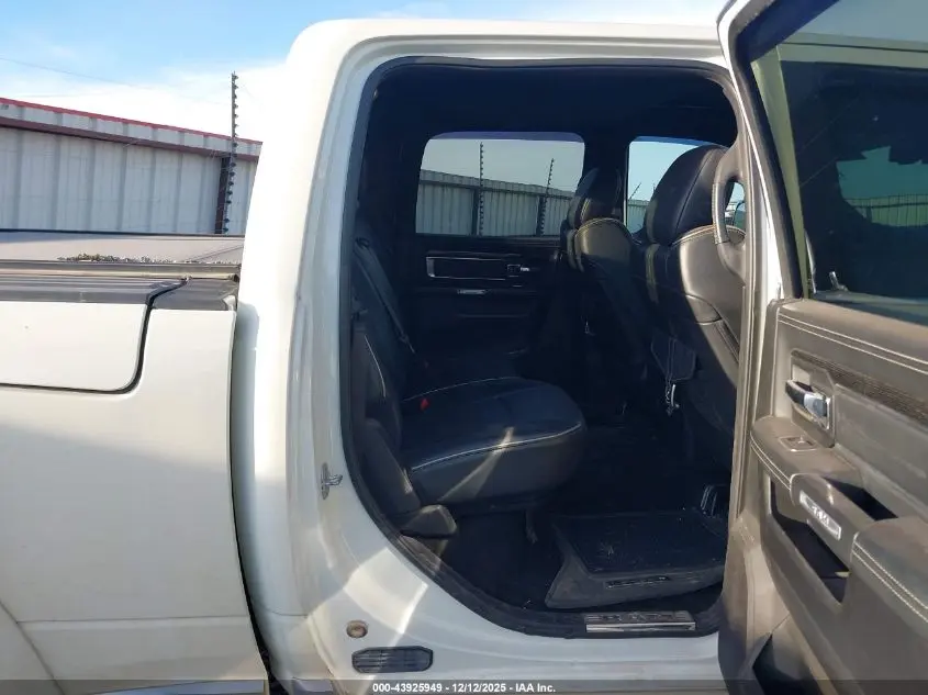 2017 RAM 2500 LIMITED  4X4 6'4 BOX