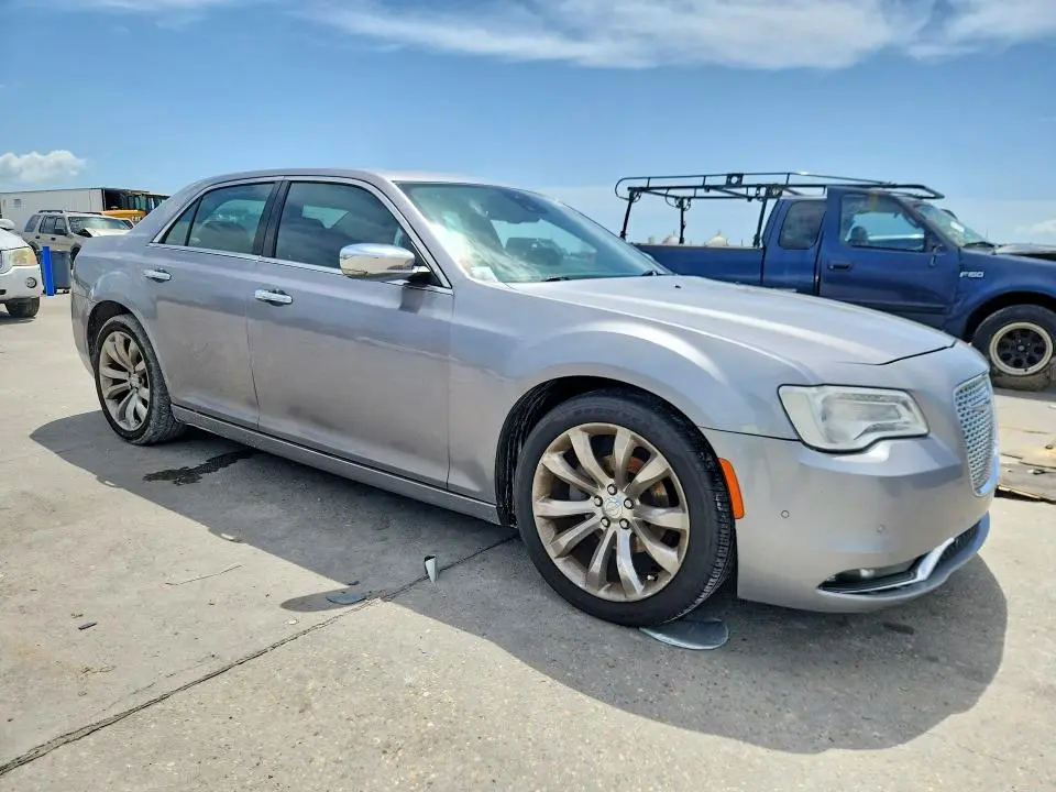 2015 CHRYSLER 300C   