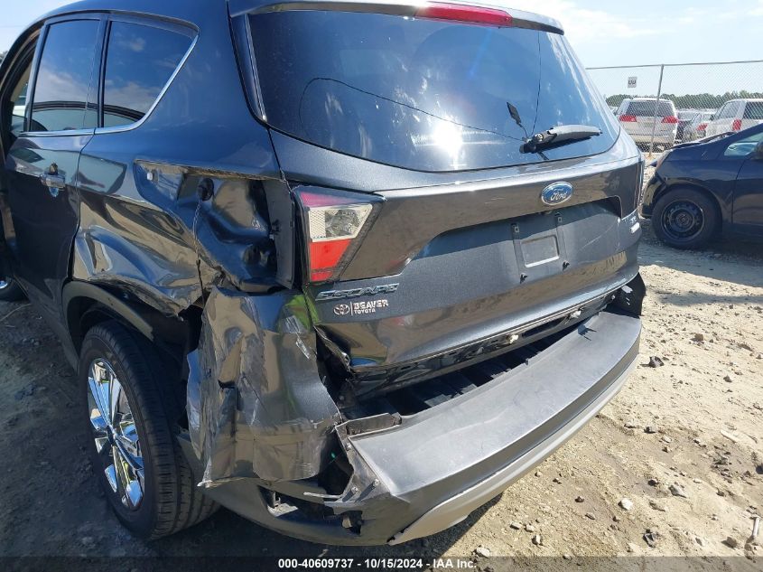 2017 FORD ESCAPE SE