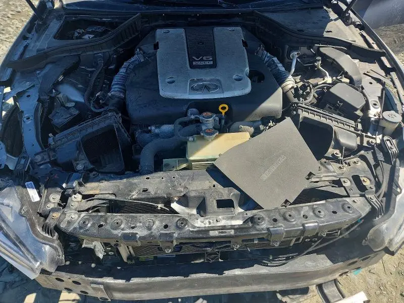 2015 INFINITI Q50 SPORT  