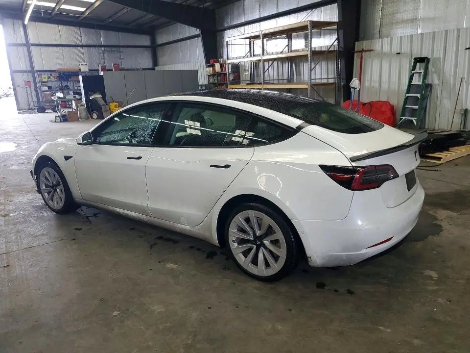 2021 TESLA MODEL 3   