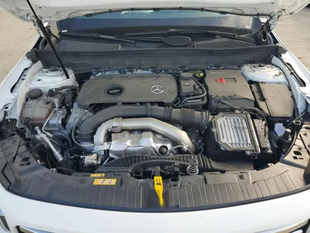 2025 MERCEDES-BENZ GLB 250 4MATIC  