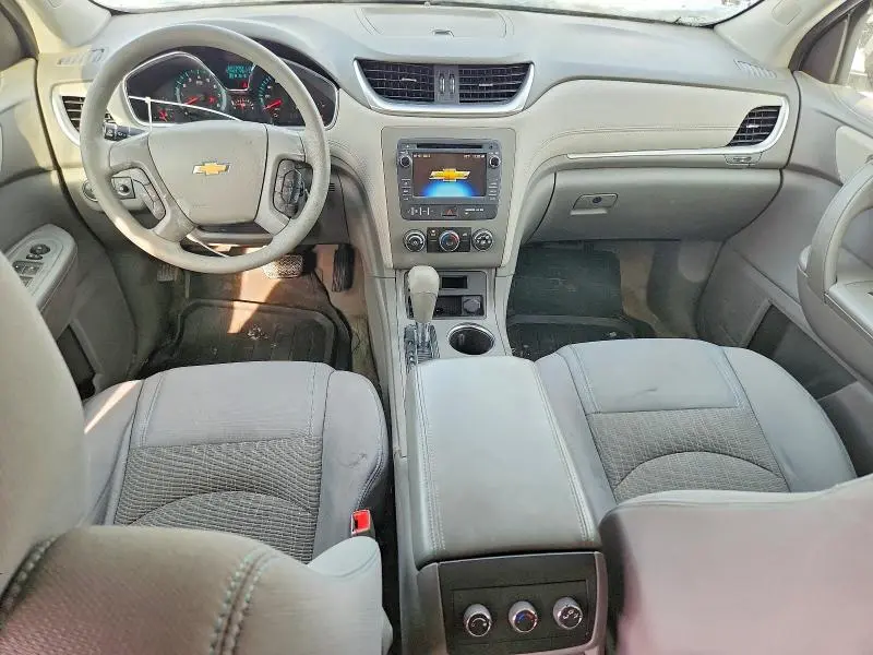 2014 CHEVROLET TRAVERSE LS  