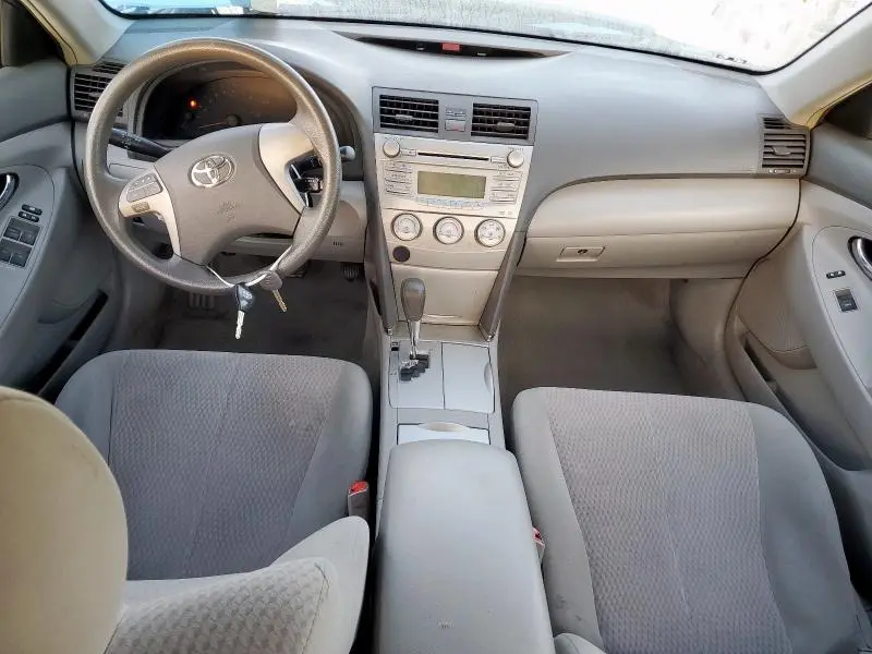 2011 TOYOTA CAMRY BASE  