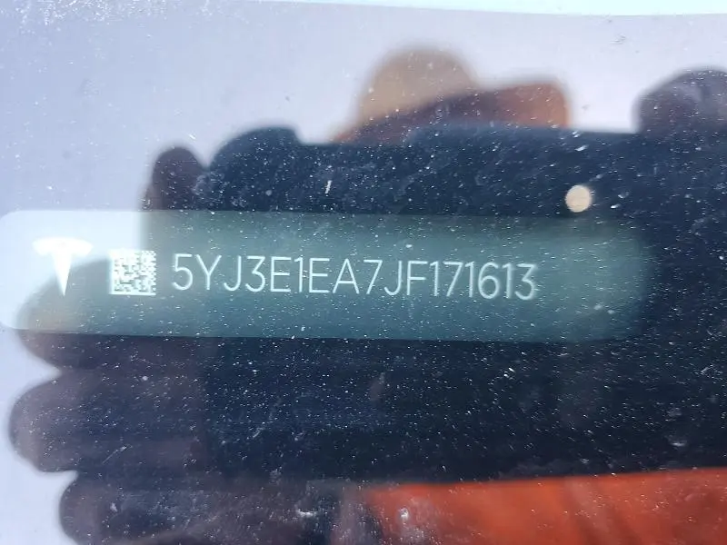 2018 TESLA MODEL 3   