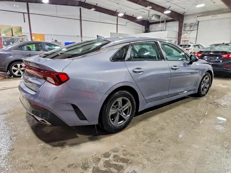 2022 KIA K5 LX  