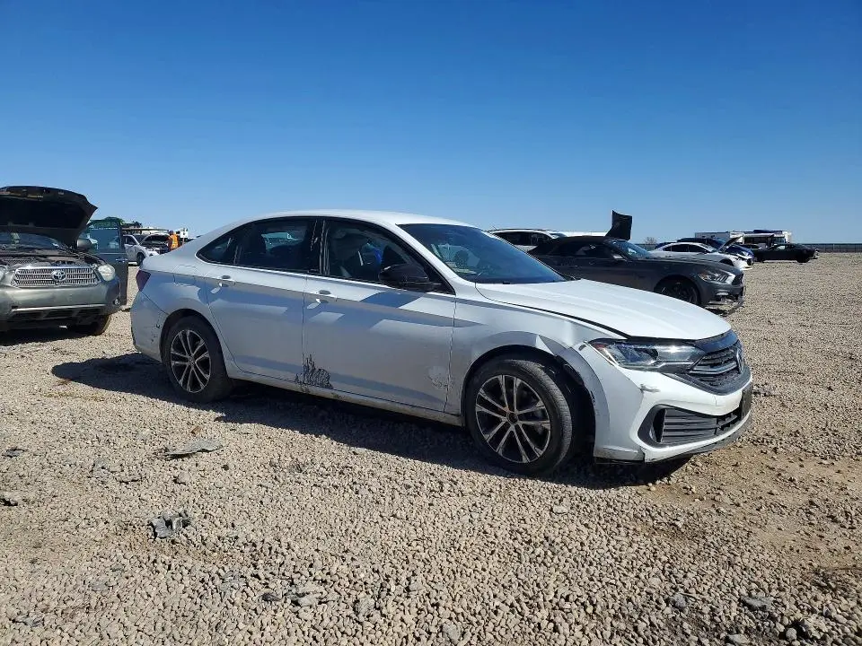 2024 VOLKSWAGEN JETTA SPORT  