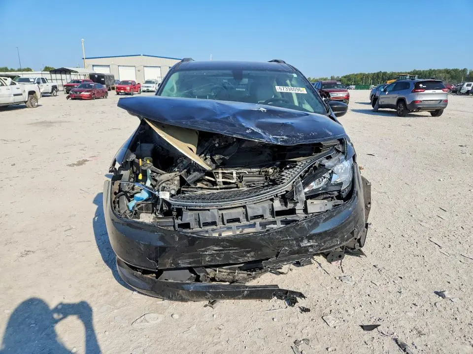2021 CHRYSLER VOYAGER LXI  