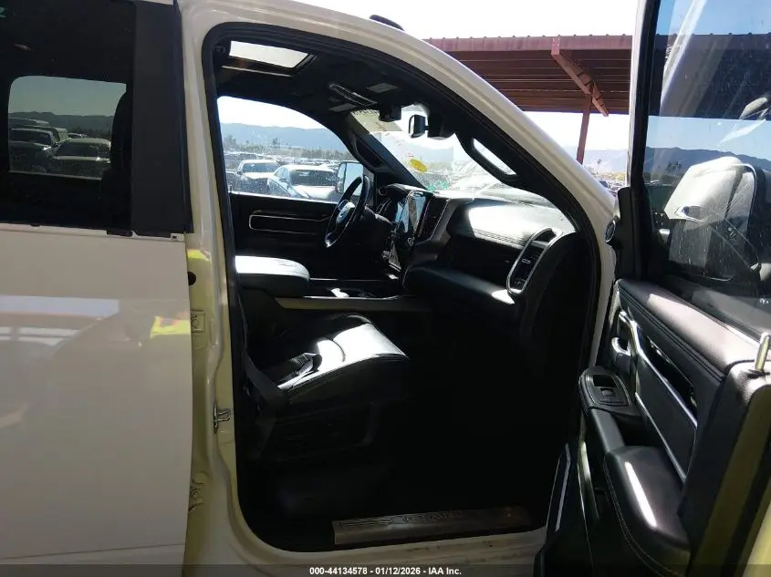 2021 RAM 2500 LARAMIE  4X2 6'4 BOX