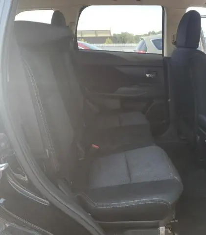 2016 MITSUBISHI OUTLANDER SE  