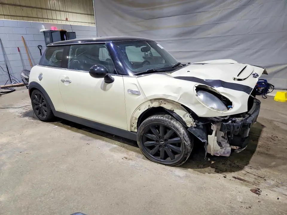2014 MINI COOPER S  