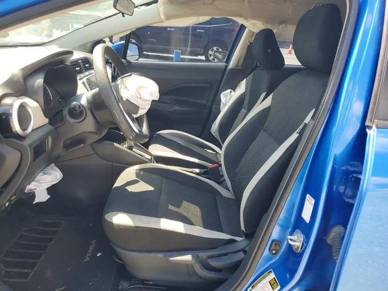 2020 NISSAN VERSA SV  