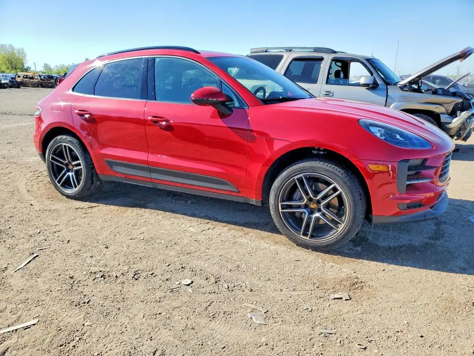 2021 PORSCHE MACAN   