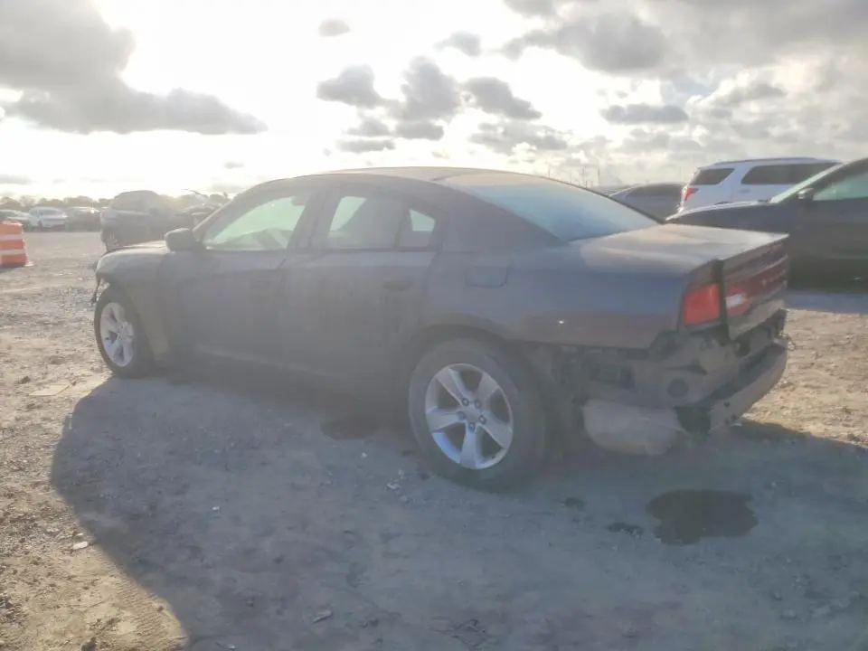 2013 DODGE CHARGER SE  