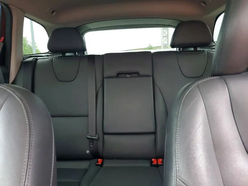 2015 VOLVO XC60 T6 PREMIER+  