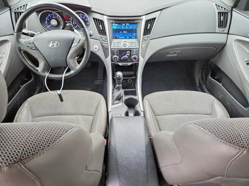 2013 HYUNDAI SONATA SE  