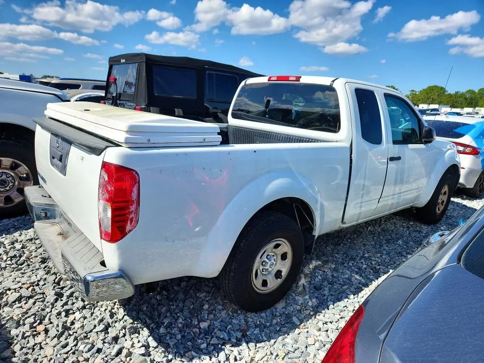 2016 NISSAN FRONTIER S  