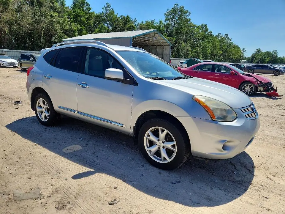 2011 NISSAN ROGUE S  