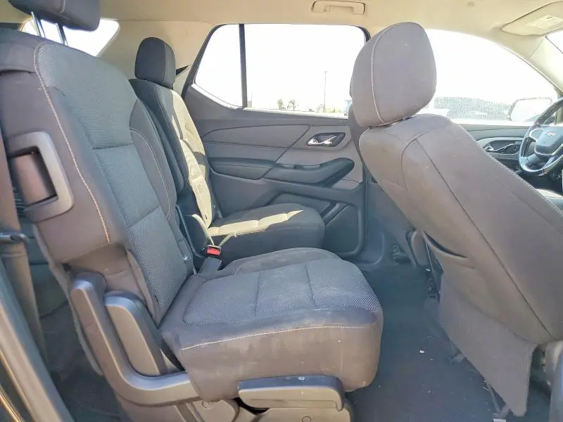 2019 CHEVROLET TRAVERSE LT  
