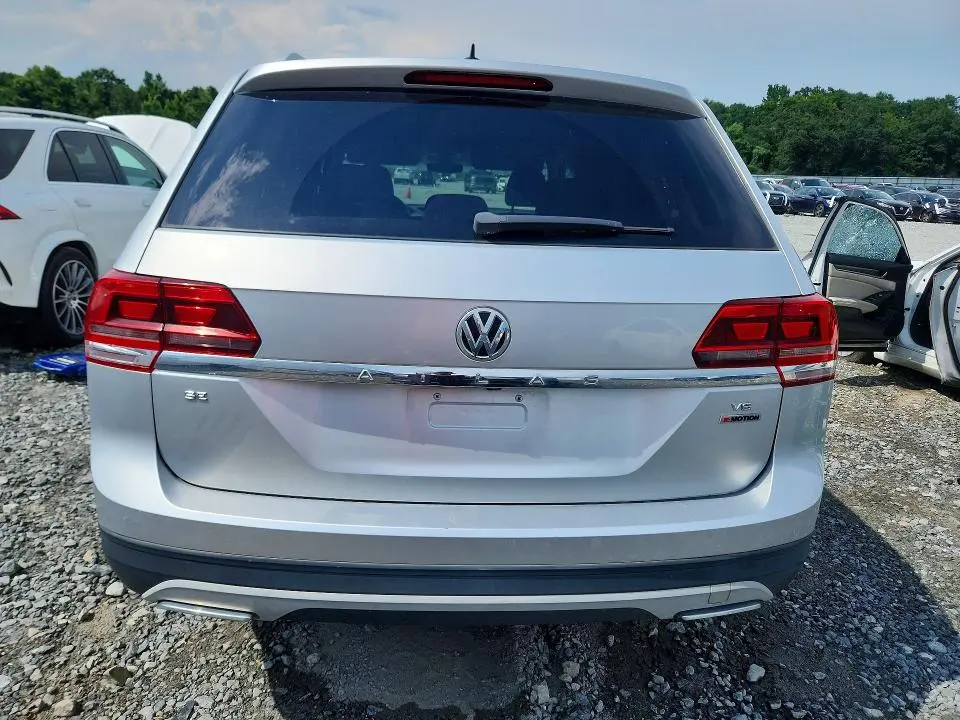 2018 VOLKSWAGEN ATLAS SE  