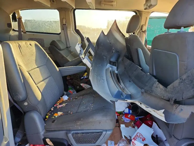 2010 DODGE GRAND CARAVAN SXT  