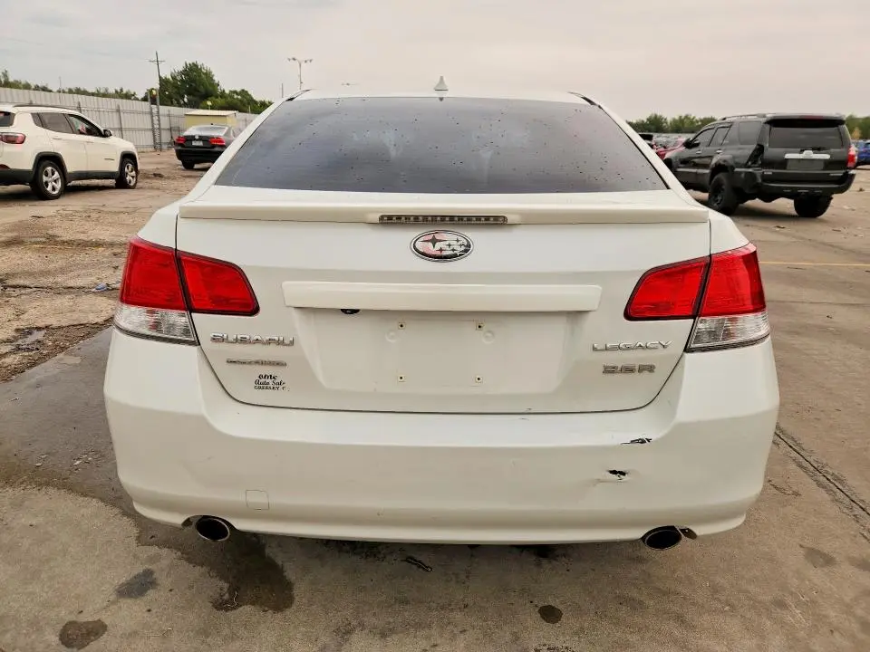 2013 SUBARU LEGACY 3.6R LIMITED  