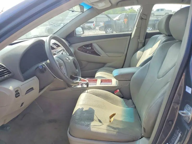 2011 TOYOTA CAMRY BASE  