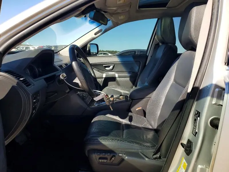 2010 VOLVO XC90 3.2  