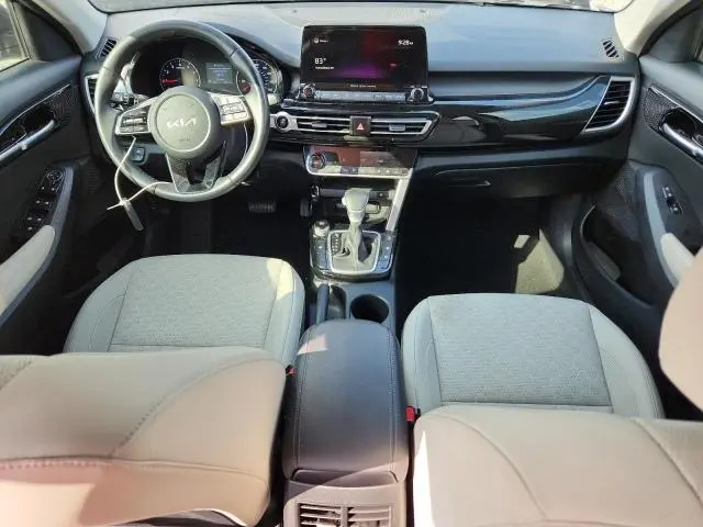 2022 KIA SELTOS EX  