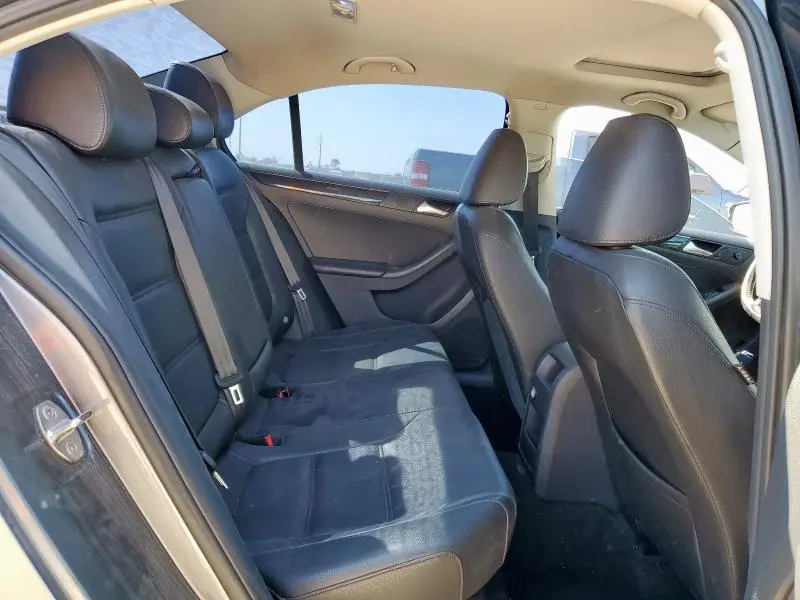 2015 VOLKSWAGEN JETTA TDI  