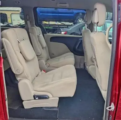 2015 DODGE GRAND CARAVAN SE  