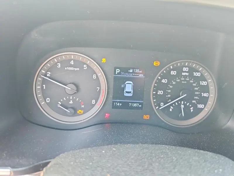 2019 HYUNDAI TUCSON SE  