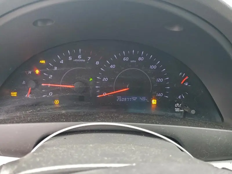 2010 TOYOTA CAMRY BASE  