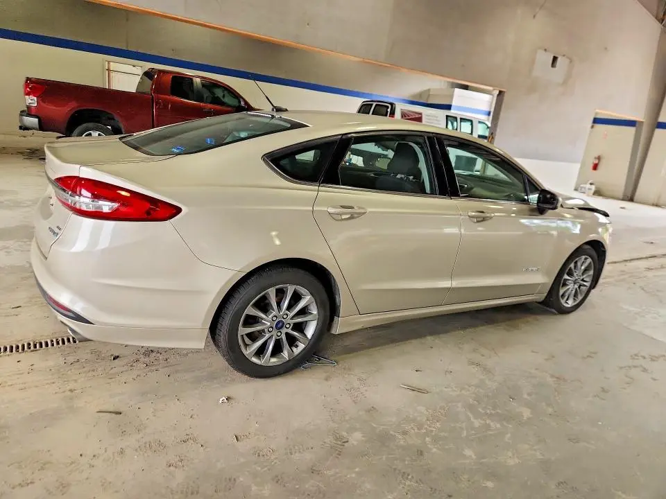 2017 FORD FUSION SE HYBRID  