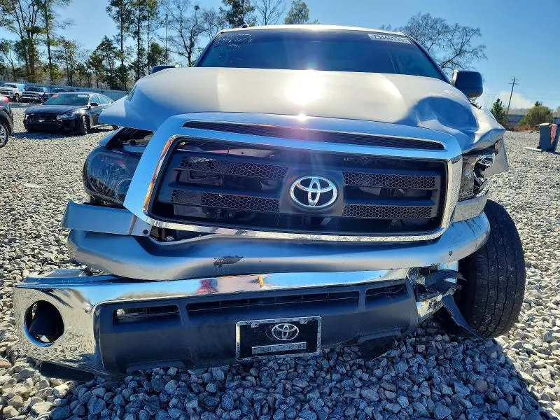 2011 TOYOTA TUNDRA DOUBLE CAB SR5  