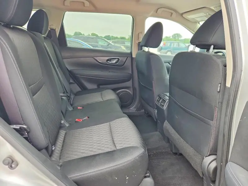 2017 NISSAN ROGUE SV  