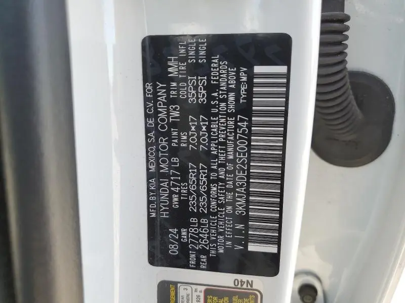 2025 HYUNDAI TUCSON SE  