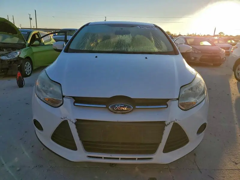 2013 FORD FOCUS SE  