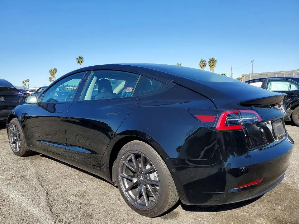 2021 TESLA MODEL 3   