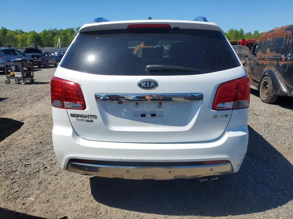 2011 KIA SORENTO SX  