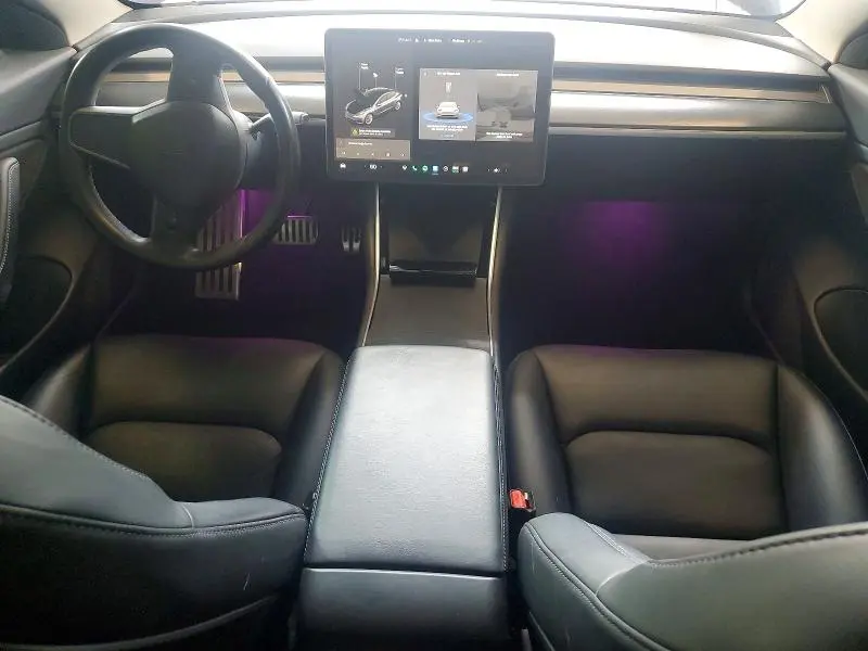 2018 TESLA MODEL 3   